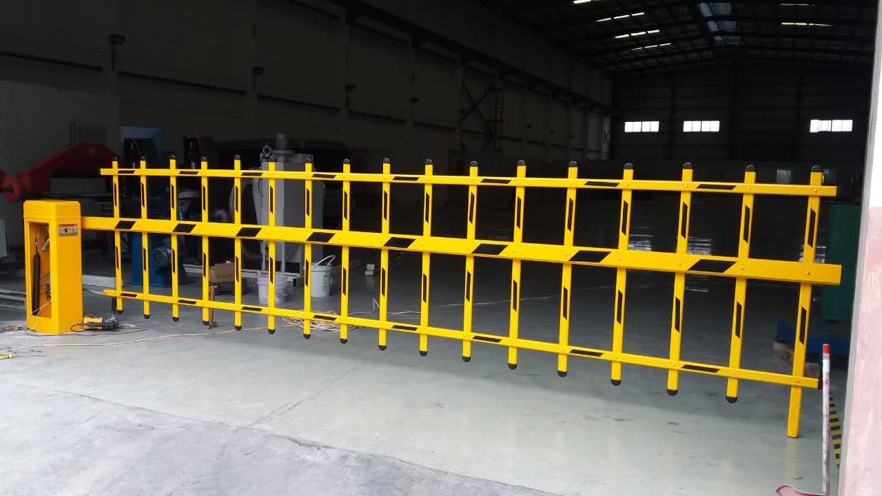 不戴帽雙層?xùn)艡诘篱l